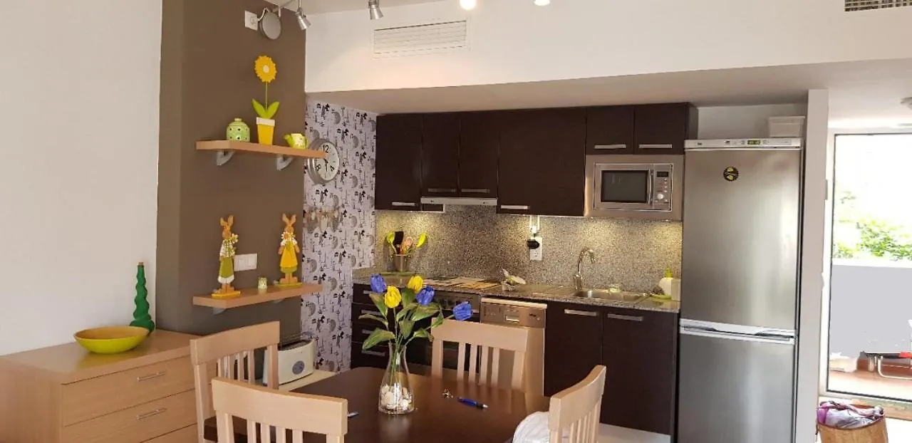 Apartamento al canal Roses
